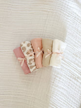 Load image into Gallery viewer, 3-pack bamboo muslin &#39;go-to&#39; cloths - Bougie Baby
