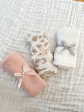 Load image into Gallery viewer, 3-pack bamboo muslin &#39;go-to&#39; cloths - Blush Leopard
