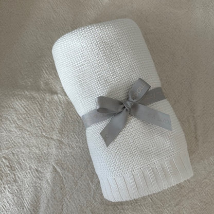 Classic Knitted Blanket - Crisp White