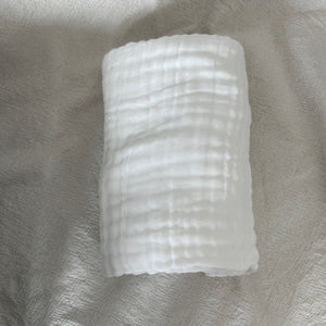 XL Cuddly Organic Cotton swaddle - Crisp White