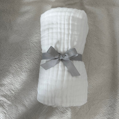 XL Cuddly Organic Cotton swaddle - Crisp White