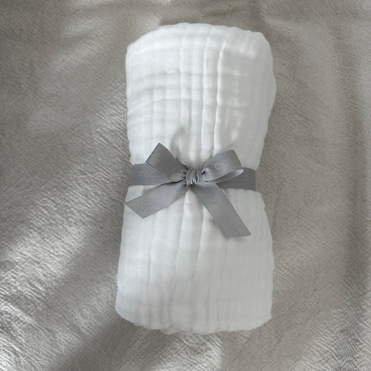 XL Cuddly Organic Cotton swaddle - Crisp White