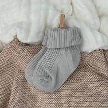 Load image into Gallery viewer, Luxury newborn socks - Cloud Grey
