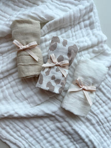 Bamboo muslin 'go-to' cloth - Blush Leopard Print