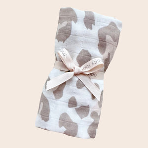 Bamboo muslin 'go-to' cloth - Blush Leopard Print