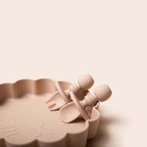 Scalloped suction plate & cutlery - Baby beige