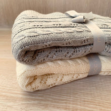 Load image into Gallery viewer, Cable knit baby blanket - Cream
