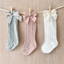 Load image into Gallery viewer, Open knit knee high bow socks

